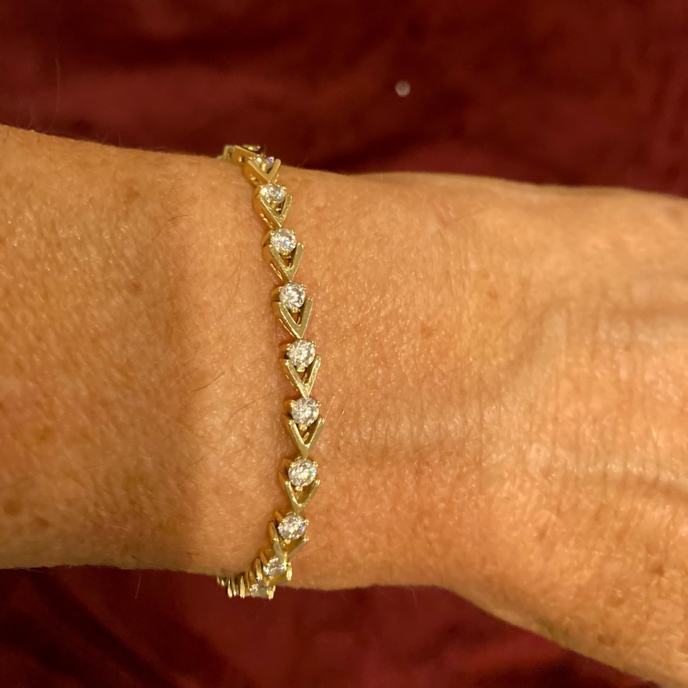 27 CZ Diamond & Gold Tennis Bracelet